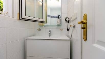Resale - Villa -
Villamartin - Rioja