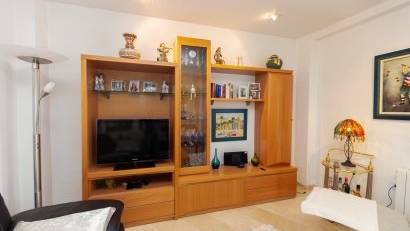 Resale - Villa -
Villamartin - Rioja