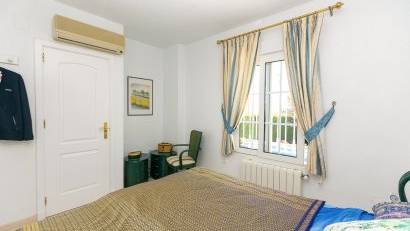 Resale - Villa -
Villamartin - Rioja