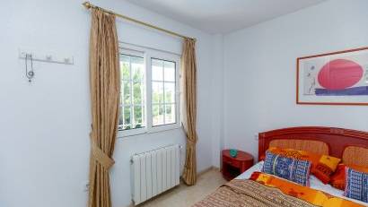 Resale - Villa -
Villamartin - Rioja