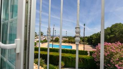Resale - Villa -
Villamartin - Rioja
