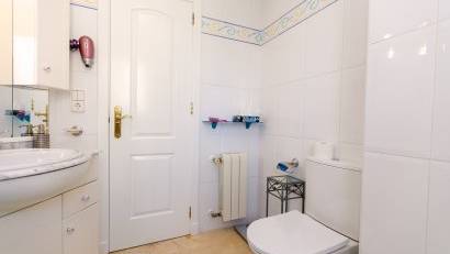 Resale - Villa -
Villamartin - Rioja