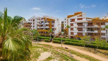 Återförsäljning - Apartment -
Torrevieja - Punta Prima