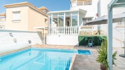 Resale - Detached villa -
San Miguel - Las filipinas