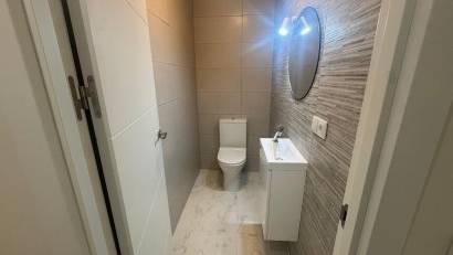Resale - Apartment -
Torrevieja - Muelle Pesquero
