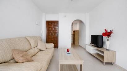 Resale - Bungalow -
Torrevieja - Playa de los Naufragos