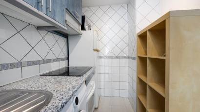 Resale - Bungalow -
Torrevieja - Playa de los Naufragos