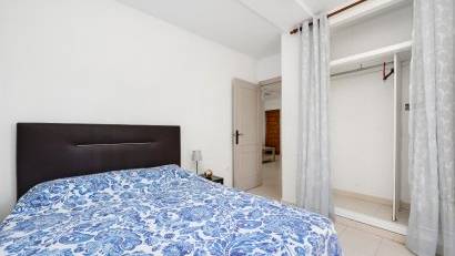 Resale - Bungalow -
Torrevieja - Playa de los Naufragos