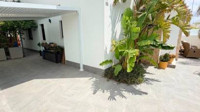 Återförsäljning - Detached villa -
Los Montesinos - La Herrada