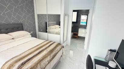 Återförsäljning - Detached villa -
Los Montesinos - La Herrada