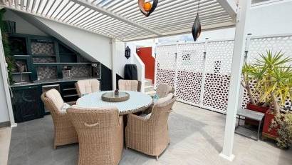 Återförsäljning - Detached villa -
Los Montesinos - La Herrada