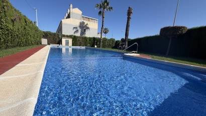 Resale - Townhouse -
Playa Flamenca