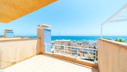 Återförsäljning - Semi detached -
Orihuela Costa - Campoamor