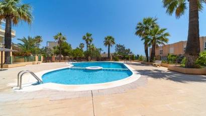 Återförsäljning - Semi detached -
Orihuela Costa - Campoamor