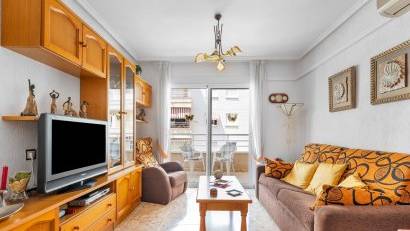Återförsäljning - Apartment -
Torrevieja - Estacion de autobuses