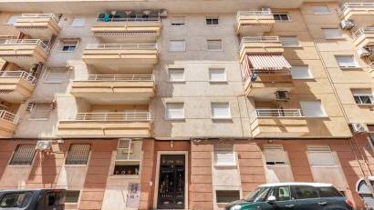 Återförsäljning - Apartment -
Torrevieja - Estacion de autobuses