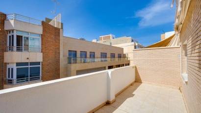 Återförsäljning - Apartment -
Torrevieja - Playa del Acequión