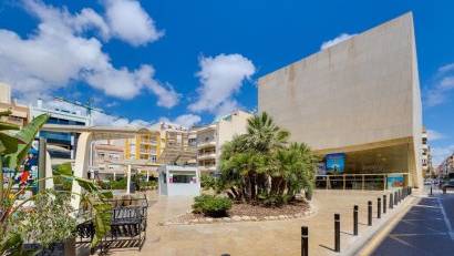 Återförsäljning - Apartment -
Torrevieja - Playa del Acequión