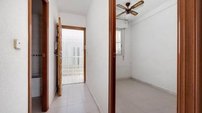 Återförsäljning - Apartment -
Torrevieja - La Mata