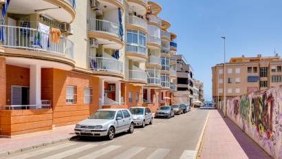 Återförsäljning - Apartment -
Torrevieja - La Mata