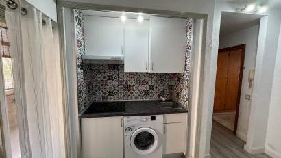 Återförsäljning - Apartment -
Torrevieja - Playa de Los Locos-Curva del Palangre