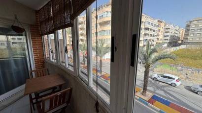 Återförsäljning - Apartment -
Torrevieja - Playa de Los Locos-Curva del Palangre
