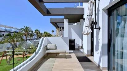 Återförsäljning - Apartment -
Orihuela Costa - Punta Prima