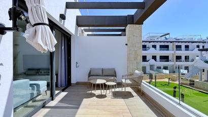 Återförsäljning - Apartment -
Orihuela Costa - Punta Prima