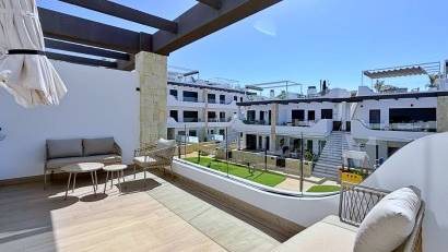Återförsäljning - Apartment -
Orihuela Costa - Punta Prima