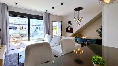 Återförsäljning - Apartment -
Orihuela Costa - Punta Prima
