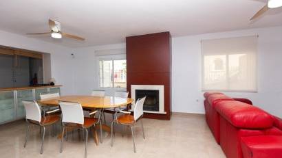 Återförsäljning - Villa -
La Zenia