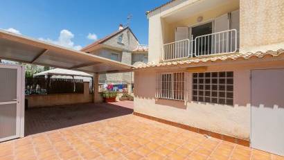 Återförsäljning - Villa -
La Zenia