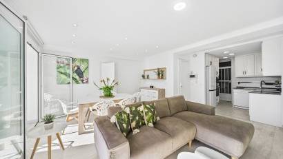 Återförsäljning - Apartment -
Torrevieja - Puerto