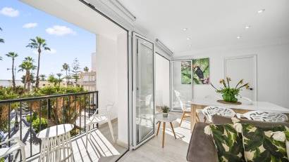 Återförsäljning - Apartment -
Torrevieja - Puerto