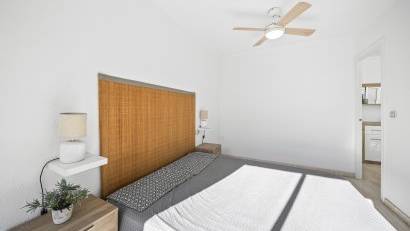 Återförsäljning - Apartment -
Torrevieja - Puerto