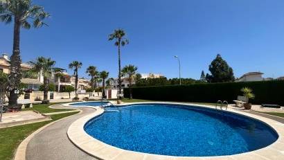 Återförsäljning - Quad House -
Playa Flamenca - Jumilla
