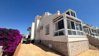 Återförsäljning - Quad House -
Playa Flamenca - Jumilla