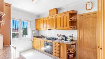 Återförsäljning - Villa -
Rojales - Centro de la Ciudad Quesada
