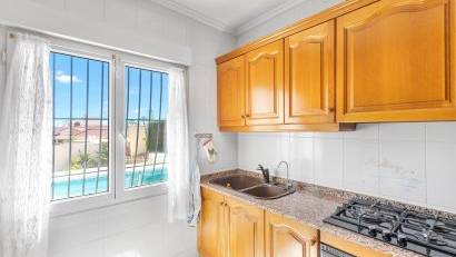 Återförsäljning - Villa -
Rojales - Centro de la Ciudad Quesada