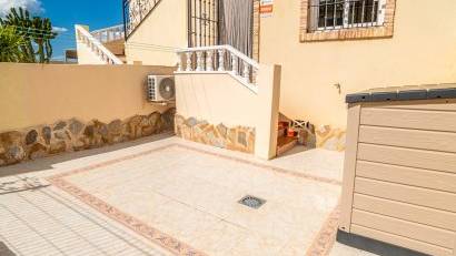 Återförsäljning - Apartment -
Orihuela Costa