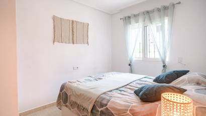 Återförsäljning - Apartment -
Orihuela Costa
