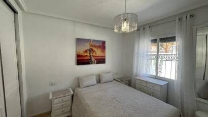 Återförsäljning - Bungalow -
Punta Prima - Serena