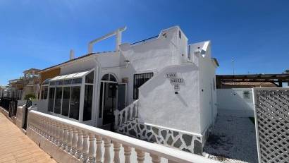 Återförsäljning - Bungalow -
Punta Prima - Serena