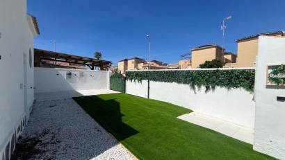 Återförsäljning - Bungalow -
Punta Prima - Serena