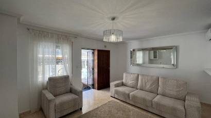 Återförsäljning - Bungalow -
Punta Prima - Serena