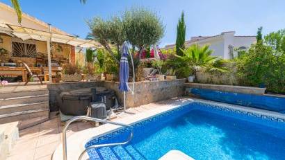 Återförsäljning - Villa -
Ciudad quesada - Rojales