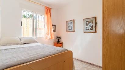 Återförsäljning - Radhus -
Orihuela Costa - La Regia