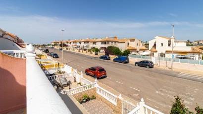 Återförsäljning - Radhus -
Orihuela Costa - La Regia