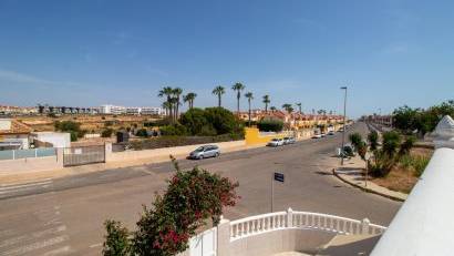 Återförsäljning - Radhus -
Orihuela Costa - La Regia