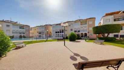Återförsäljning - Bungalow -
Torrevieja - Playa de los Naufragos
